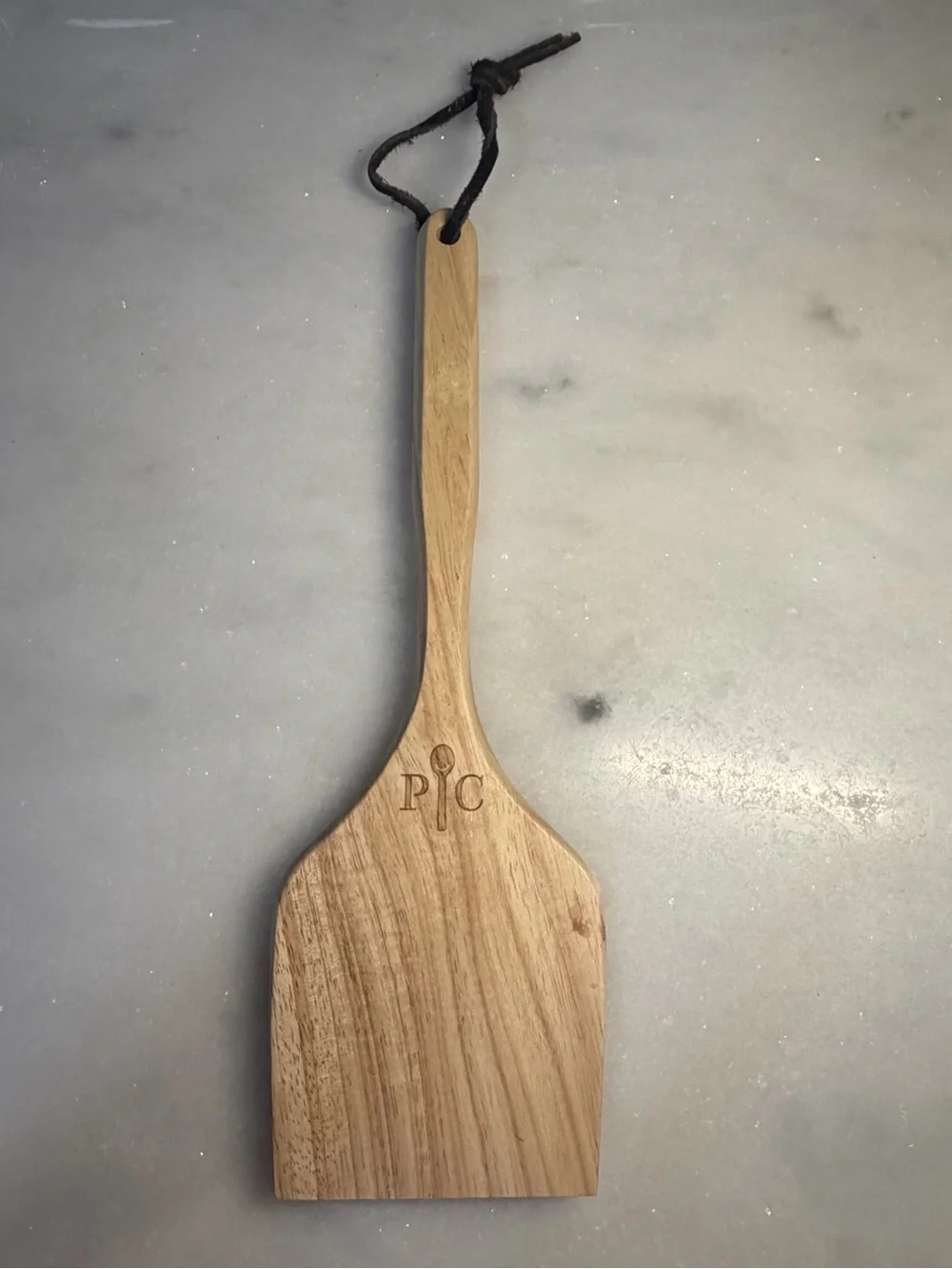 Pampered Chef Wooden Spatula - Natural Brown
